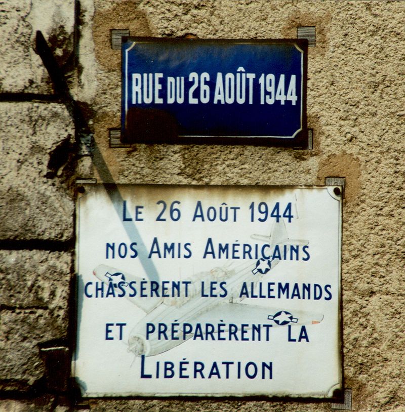 Plaque commémorative posée le 26 août 1946 (Collection SHCB)